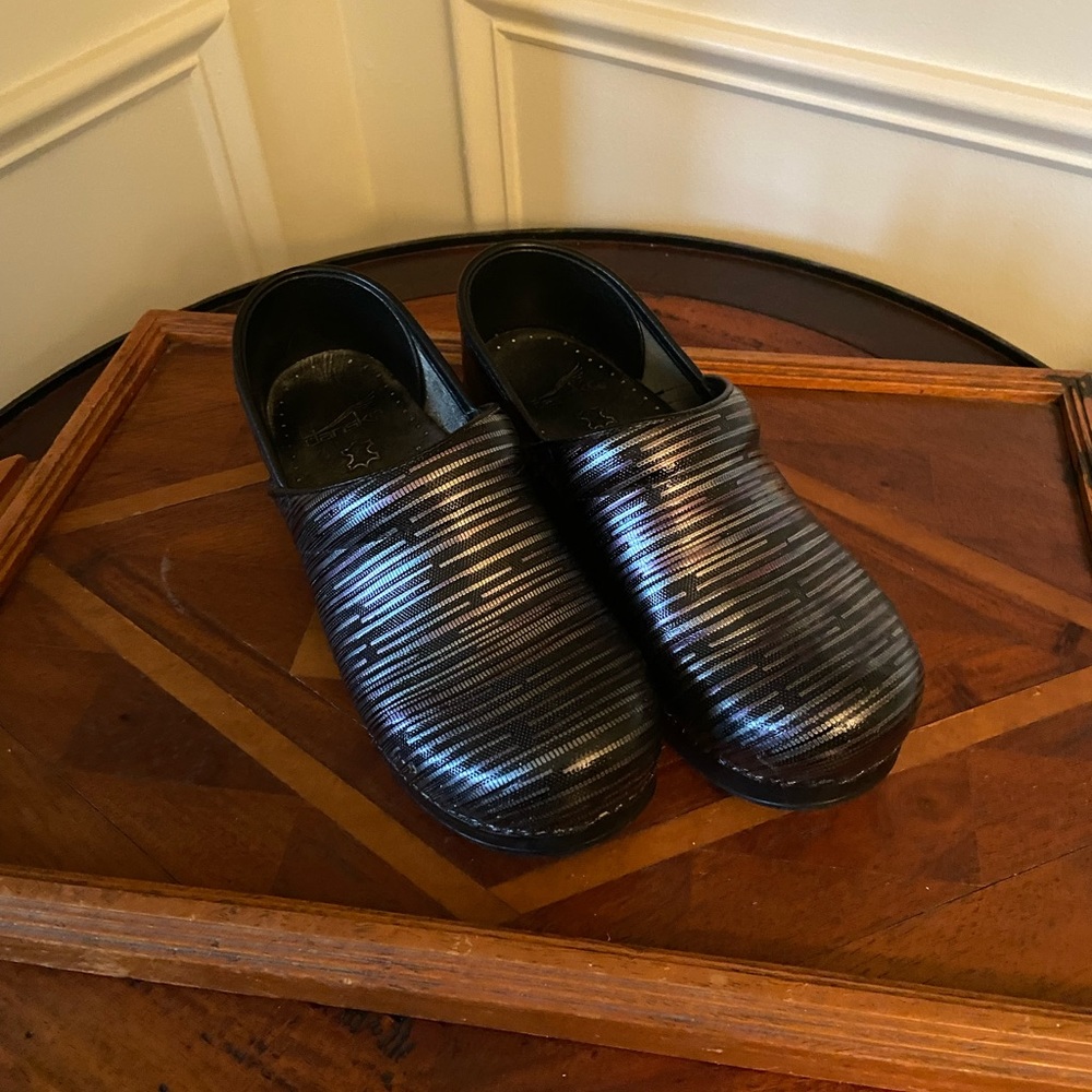 Dansko's